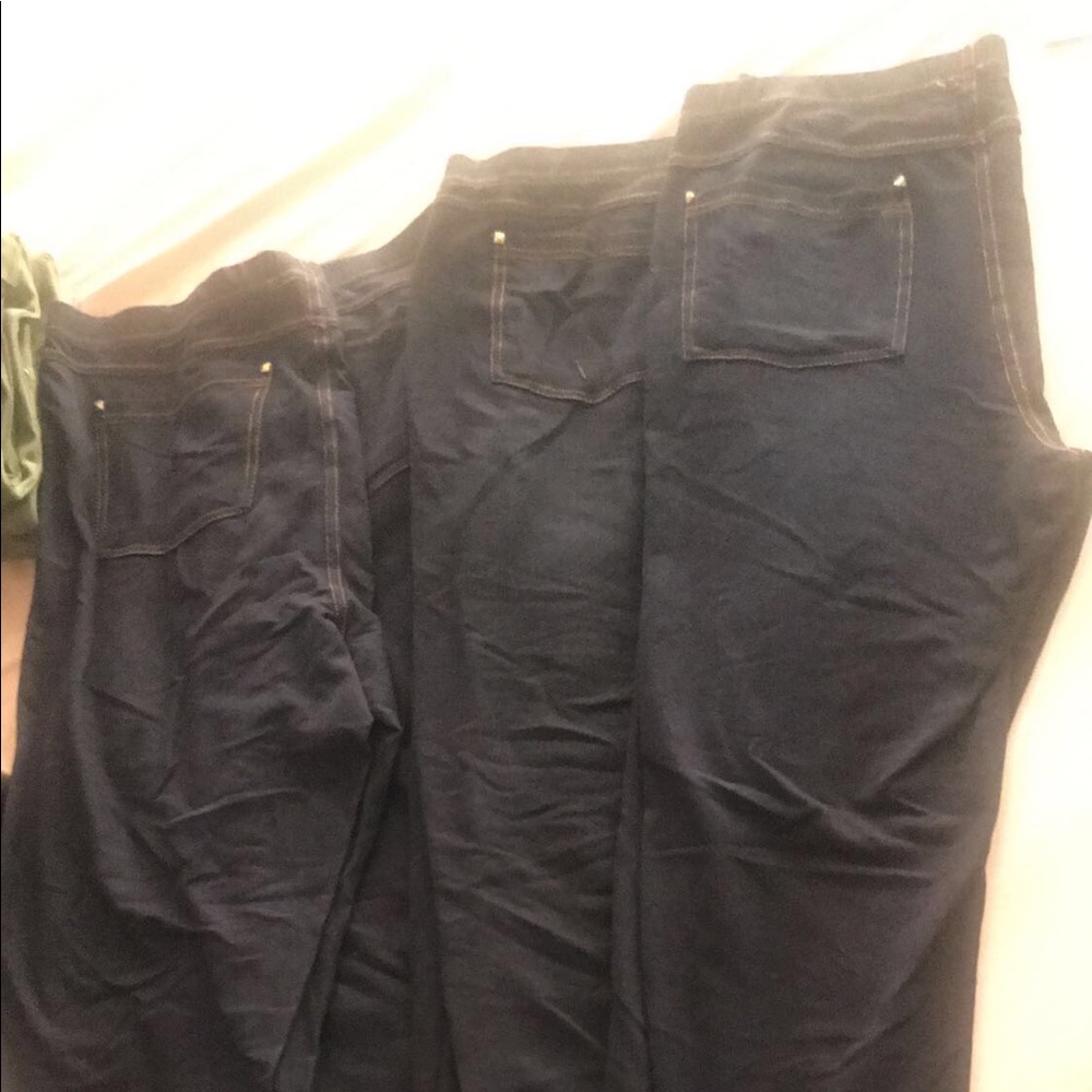 Pants 75%Cotton, 20%Polyester, 5% Spandex